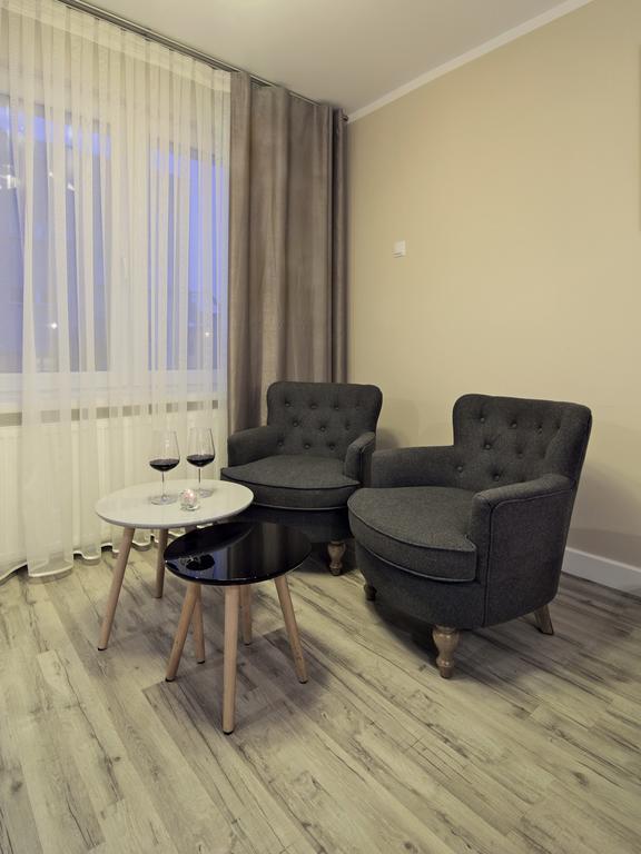 Paradise - Z Klimatyzacja Apartment เชสโตฮอวา ภายนอก รูปภาพ